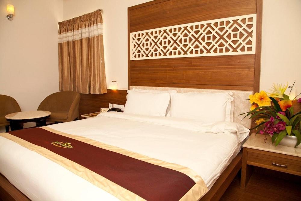 Hotel Prince Gardens Coimbatore Exterior foto